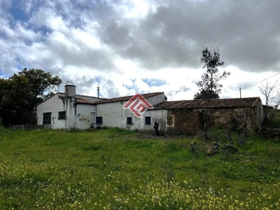 Casa con terreno en Trujillo