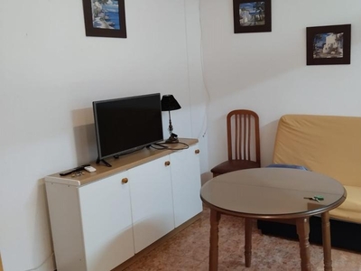 Apartamento de alquiler en Calle Abderraman III, Huerta de la Reina - Trassierra