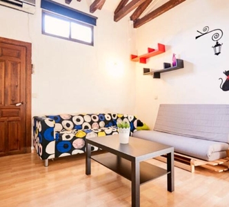 Apartamento de alquiler en Calle del Ángel, Palacio