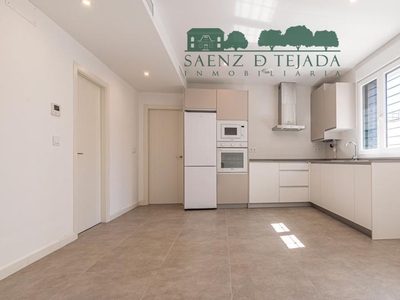 Apartamento de alquiler en Ronda de Triana, Triana Oeste