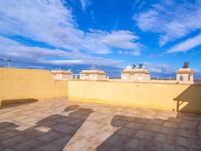 Apartamento en venta en Creta, Monte y Mar