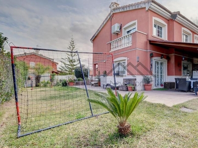 Casa adosada en venta en Pla dels Aljubs