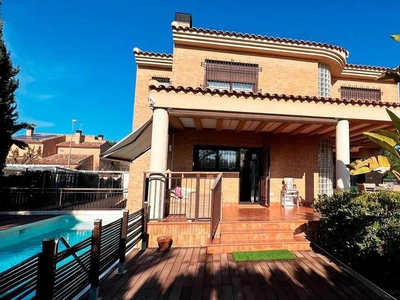 Casa o chalet en venta en Unicorn, 5, Almajada - Ravel