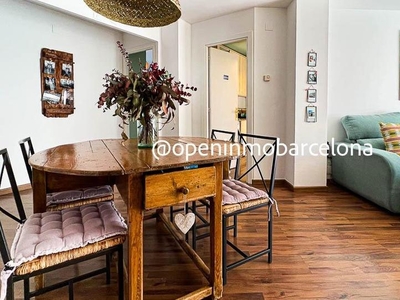 Piso en venta en Carrer de Mossèn Anton Miret, Centre