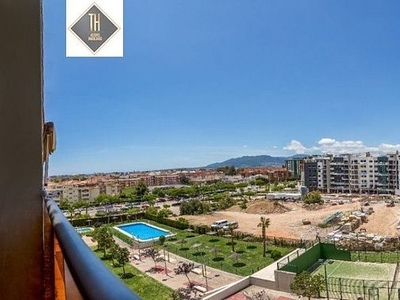 Alquiler de dúplex en calle María Casares de 3 habitaciones con terraza y piscina