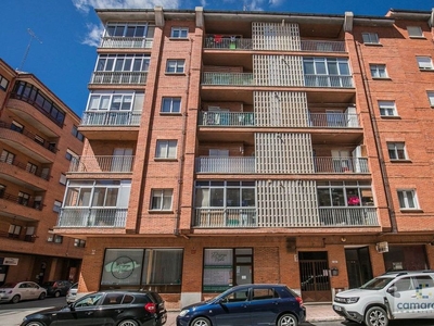 Alquiler de piso en calle De Las Eras de 3 habitaciones con terraza y garaje