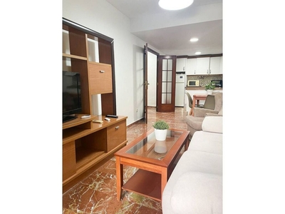 Alquiler de piso en Centro - Murcia de 1 habitación con muebles y aire acondicionado