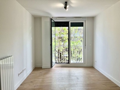 Alquiler de piso en Miracruz - Bidebieta de 2 habitaciones con balcón y calefacción