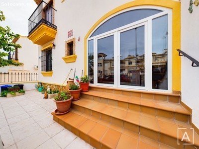 Apartamento en Venta en El Pinar de Campoverde, Alicante