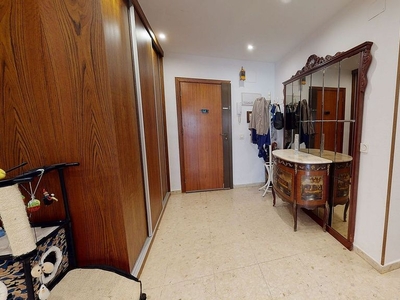 Ático en venta en Ceuta de 5 habitaciones con terraza y garaje