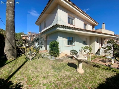 Casa independiente con jardín en el centro de Masnou