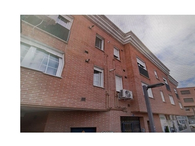 Dúplex en alquiler en Ayuntamiento - Avenida Siglo XXI de 1 habitación con terraza y muebles