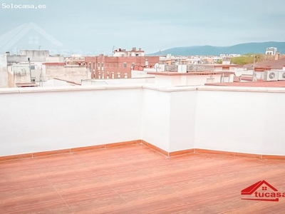 IMPRESIONANTE ÁTICO EN ZONA HUERTA LA REINA CON TERRAZA-SOLÁRIUM