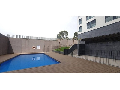 Piso en alquiler en Nou Eixample Nord de 3 habitaciones con terraza y piscina