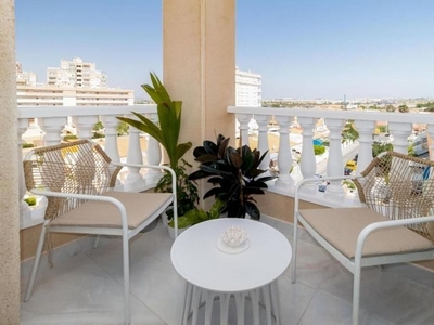 Piso en venta en Nueva Torrevieja - Aguas Nuevas de 1 habitación con balcón y aire acondicionado
