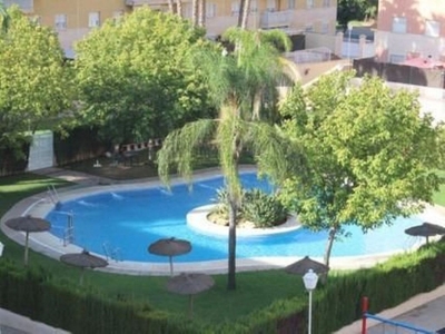 Venta de piso en Arroyo del Moro - Noreña de 3 habitaciones con terraza y piscina