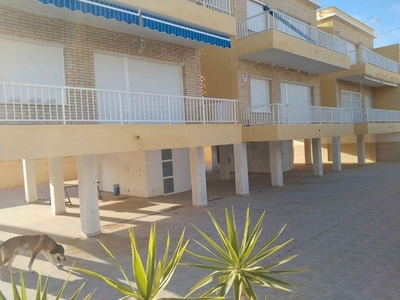 Venta de piso en calle Islas Canarias de 2 habitaciones con terraza y garaje