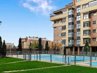 Venta de piso en Centro - Rivas-Vaciamadrid de 2 habitaciones con piscina y garaje