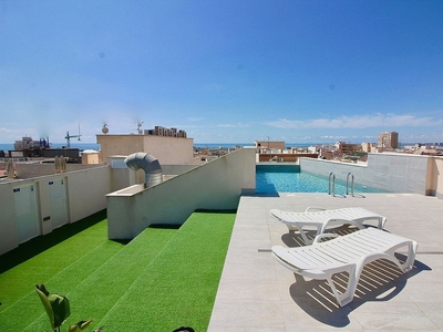 Venta de piso en Playa del Cura de 3 habitaciones con terraza y piscina