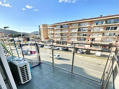 Venta de piso en Sant Antoni de 2 habitaciones con terraza y balcón