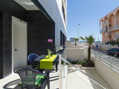 Venta de piso en Torrelamata - La Mata de 2 habitaciones con terraza y piscina