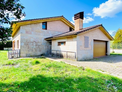 Venta de casa con terraza en Matamá, Beade, Bembrive, Valadares, Zamáns (Vigo)