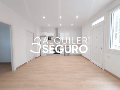 Alquiler piso c/ de prullans en La Roureda Sabadell