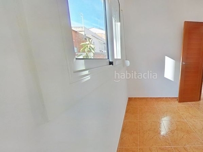 Alquiler piso con 2 habitaciones en La Gavarra Cornellà de Llobregat
