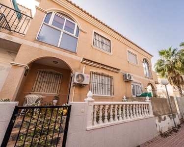 Apartamento en venta en La Zenia, Orihuela, Alicante