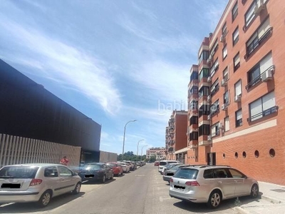 Piso con 2 habitaciones con ascensor y parking en Fuenlabrada