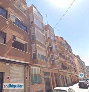 Piso de alquiler en Calle Amparo Ballester, Betero