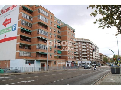 Piso en venta en Avenida de la Diputación, 3