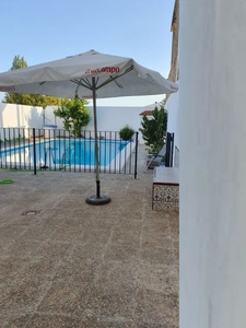 Venta de casa con piscina y terraza en Umbrete, ZONA RESIDENCIAL LOS PINTORES