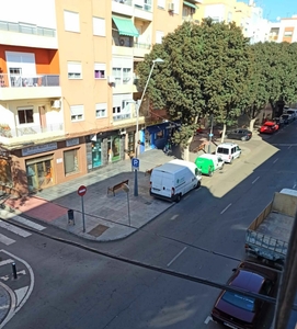 Venta de piso en Oliveros, Altamira, Barrio Alto (Almería), Avda. santa isabel