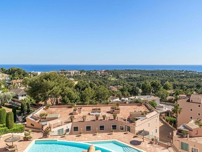 Ático en venta en Cas Catala - Illetes de 3 habitaciones con terraza y piscina