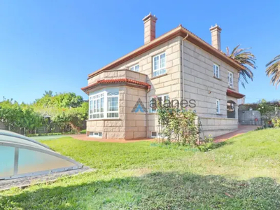 Casa en venta en Oleiros-Montrove-Perillo en Liáns-Porto de Santa Cruz por 595,000 €
