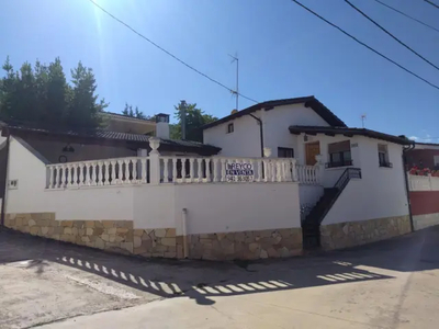 Casa rústica en venta en Villaverde de Rioja en Villaverde de Rioja por 80,000 €