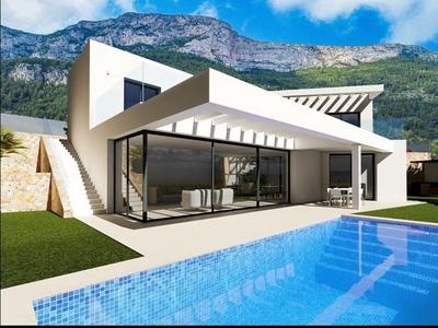 Chalet en venta en Dénia, Alicante