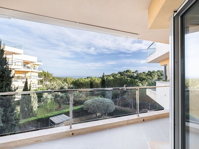 Piso en venta en Sol de Mallorca de 2 habitaciones con terraza y piscina