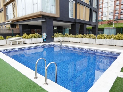 Venta de piso en Valdenoja - La Pereda de 3 habitaciones con terraza y piscina
