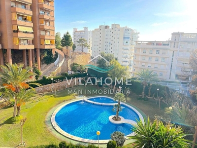 Venta de piso en Villajoyosa ciudad de 2 habitaciones con terraza y piscina