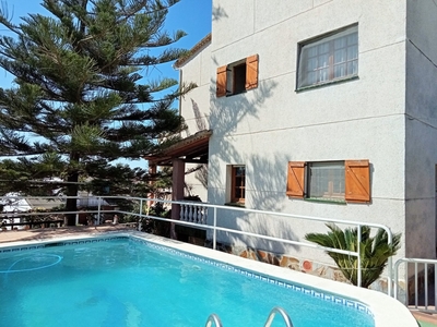Venta de casa con piscina y terraza en Baronia del Mar, BARONIA DEL MAR