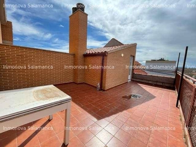 Alquiler Casa adosada Salamanca. Buen estado con terraza 158 m²