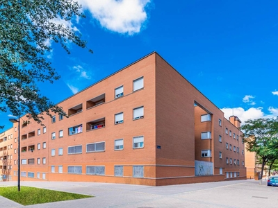 Alquiler Piso Alcorcón. Piso de tres habitaciones en CALLE Estocolmo. Buen estado primera planta con terraza