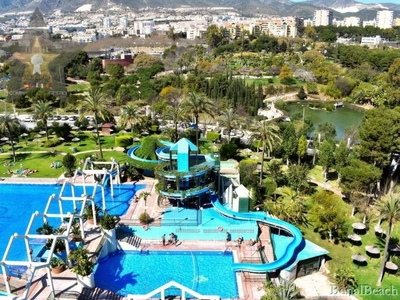 Alquiler Piso Benalmádena. Piso de una habitación en Avenida Parque. Muy buen estado séptima planta con terraza calefacción individual