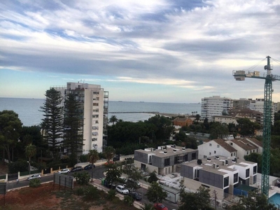 Alquiler Piso Benicasim - Benicàssim. Piso de tres habitaciones en Carrer Almadraba. Novena planta