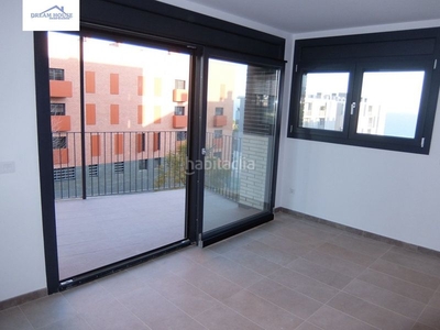 Alquiler piso con 3 habitaciones con ascensor, parking y calefacción en Montgat
