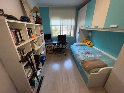 Alquiler piso con 4 habitaciones con ascensor y aire acondicionado en Badalona