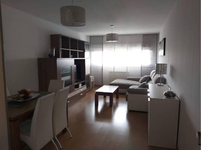 Alquiler Piso Getafe. Piso de dos habitaciones en Paseo MANUEL PORTELA VALLADARES. Buen estado tercera planta