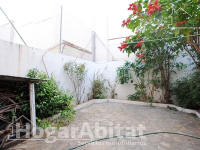 Casa adosada bonito adosado con garaje y terraza en Xeraco
